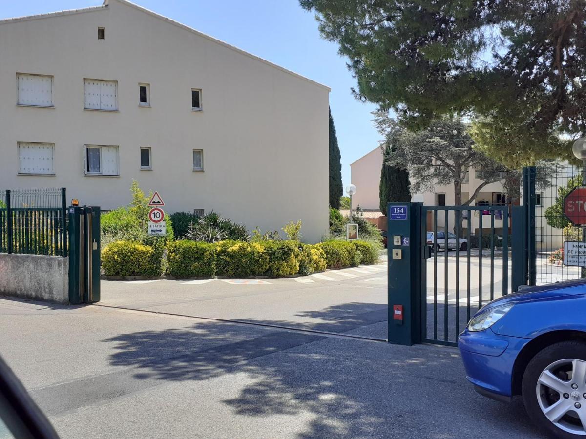 Bandol Nature Et Loisirs: Parking/ Piscine Exterior photo